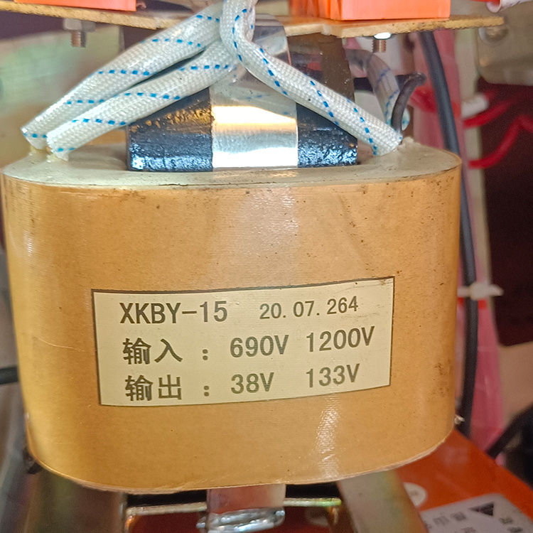 XKBY-15變壓器-1.jpg